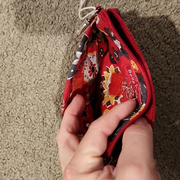 Bella Taylor Gadget pouch / wallet with CROSS design NEW - Picture 6 of 9